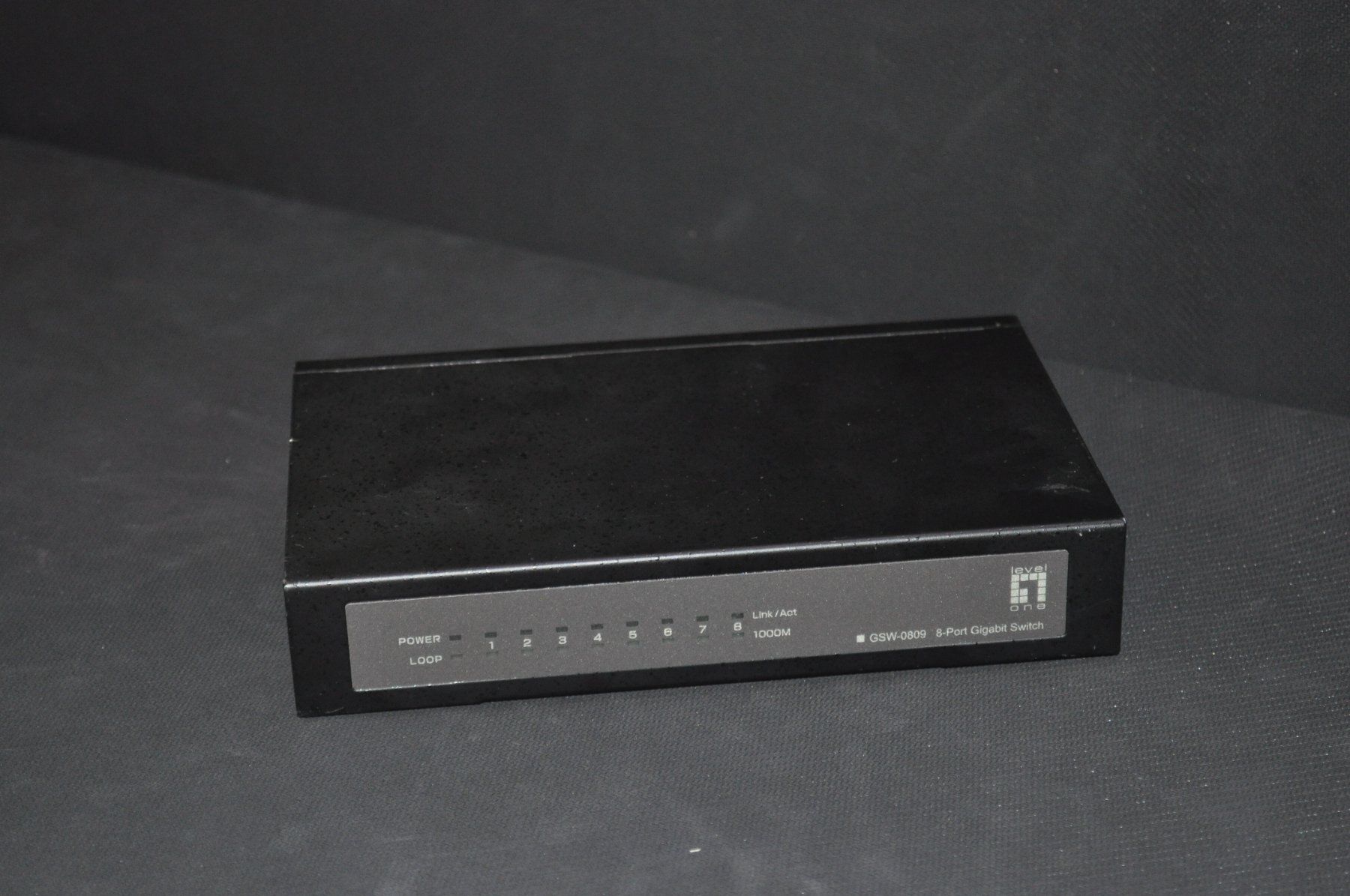 Hub & Switch: LevelOne Switch GSW-0809 8-Port Gigabit – Usato da Zizers venduto da Digitag0