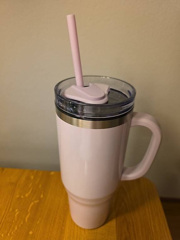 Tassen: Thermobecher mit Griff 1,2 Liter, rosa – Gebraucht aus Urtenen-Schönbühl von sandrabern01 4