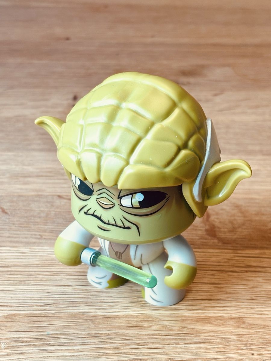Hasbro Statuette: Star Wars Hasbro Mighty Muggs: Yoda – Usato da Fehraltorf venduto da nolram75 1