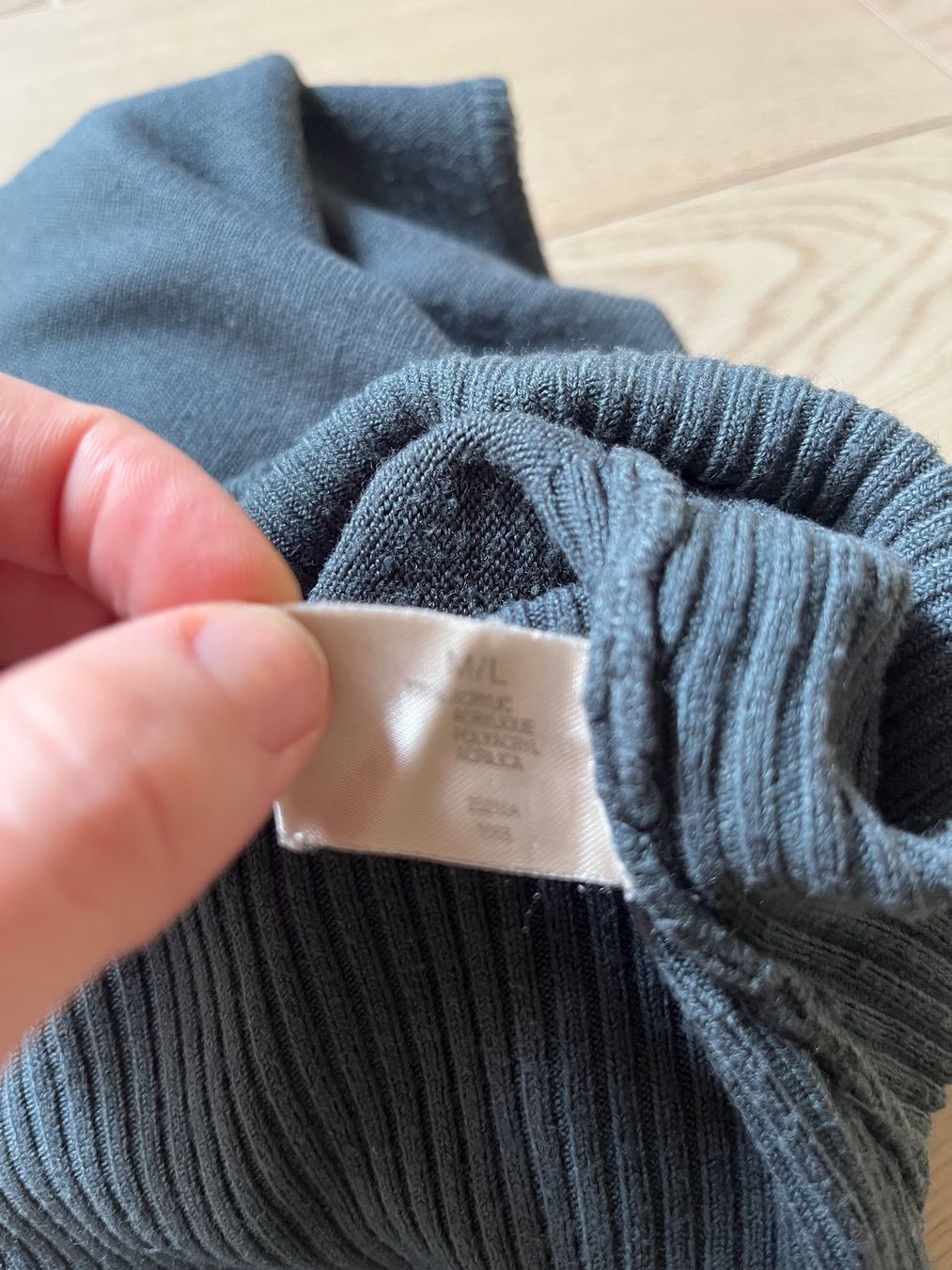 Maglioni & Felpe: grauer leichter Pullover, Grösse 36 – Usato da Lugano venduto da sweetyd84 3