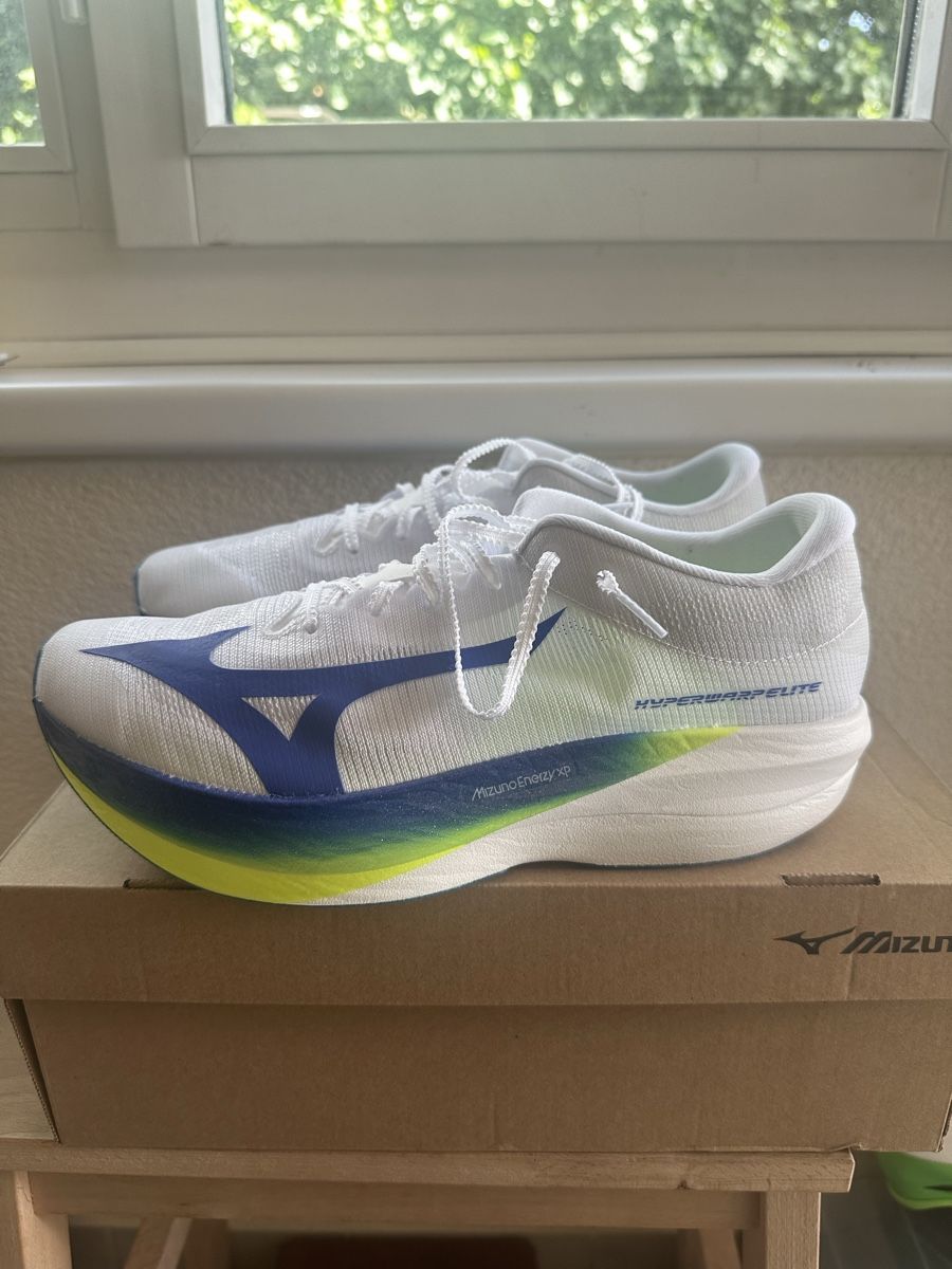 Mizuno Scarpe da uomo: Mizuno Hyperwarp Elite 44 Carbonlaufschuh – Nuovo e nell'imballaggio originale da Männedorf venduto da willywonka14 1