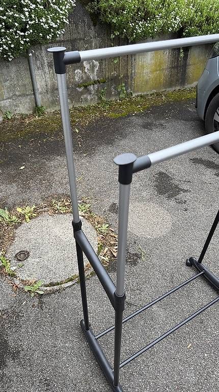 Guardaroba: Mobiler Kleiderständer auf Rollen  – Usato da Kloten venduto da nic_92np 1