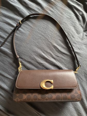 Coach Tabby Schultertasche – Signature Canvas & Glattleder –