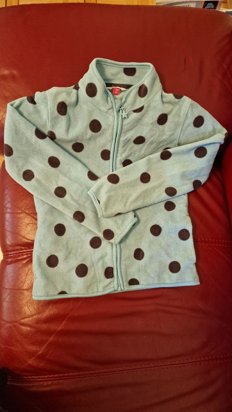 Lotti & Set di vestiti: Kleiderpaket Mädchen Herbst 134 – Usato da Sachseln venduto da Norantima 4