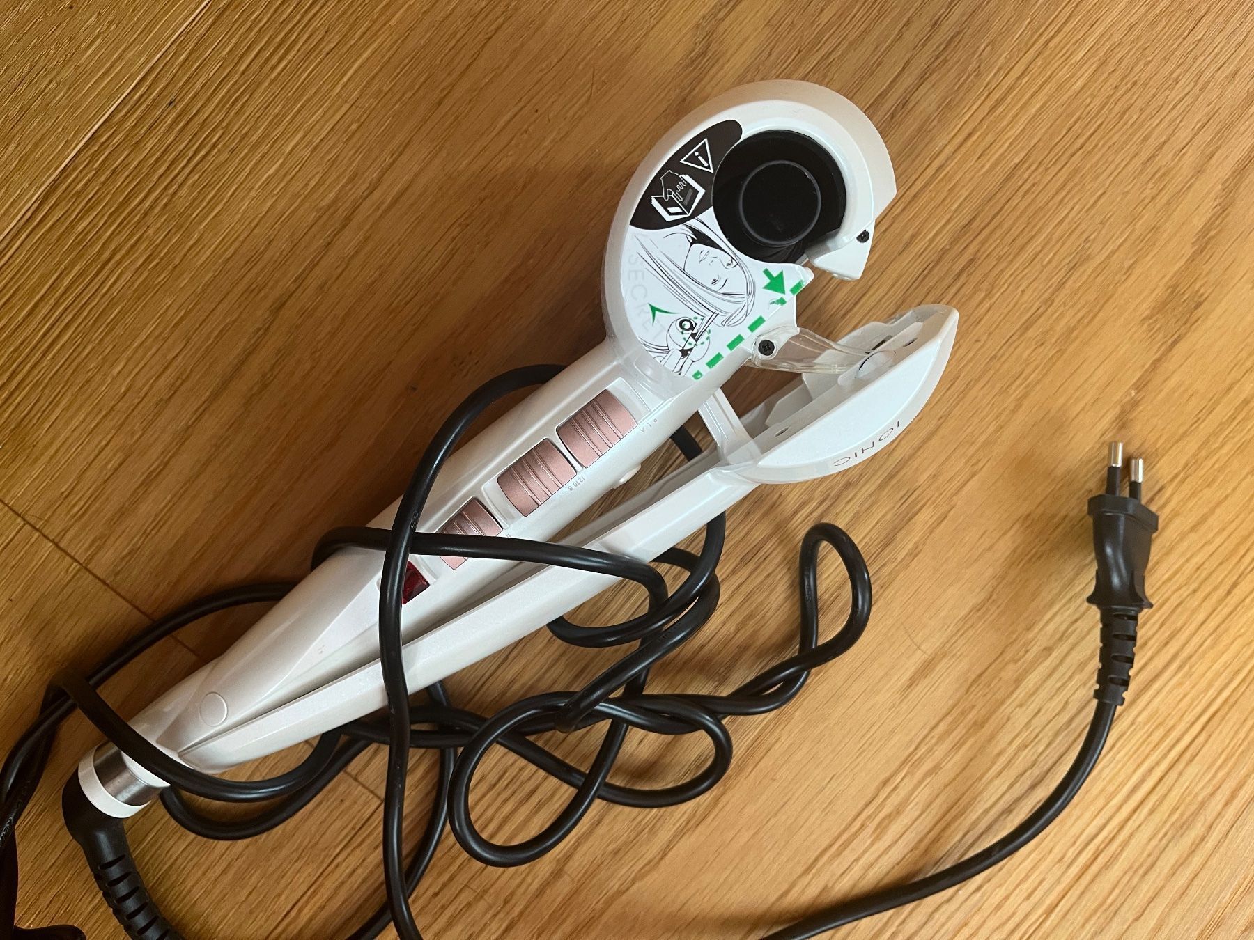 BaByliss Fers à boucler & lisser: BaByliss Curl weiss – D'occasion à Ermatingen par Alina.W