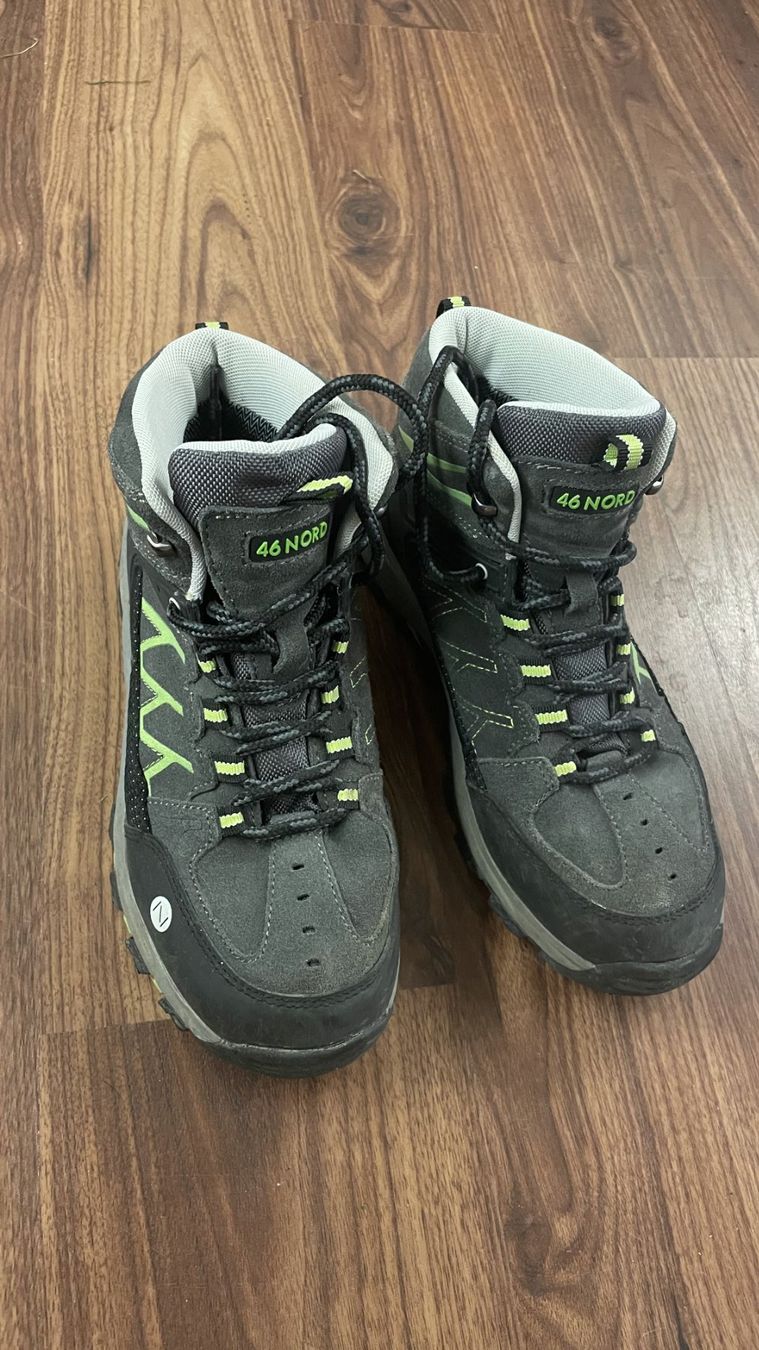 Herrenschuhe: Wanderschuhe 46 Nord – Gebraucht aus Flüelen von jodel_du 4