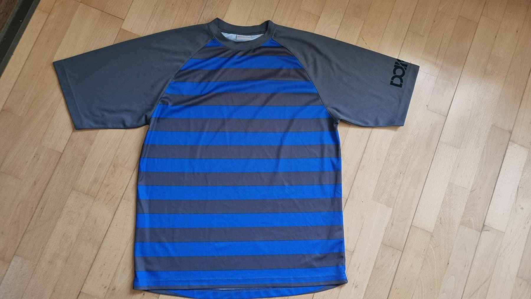 Dakine Leibchen & Hosen: MTB Downhill Jersey von Dakin, Grösse L – Gebraucht aus Wohlen AG von stephanieAG