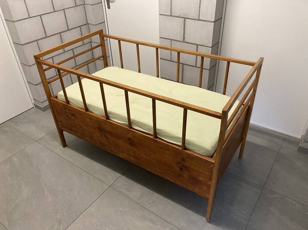 Letti: Babybett – Usato da Schattenhalb venduto da hugi1984 2