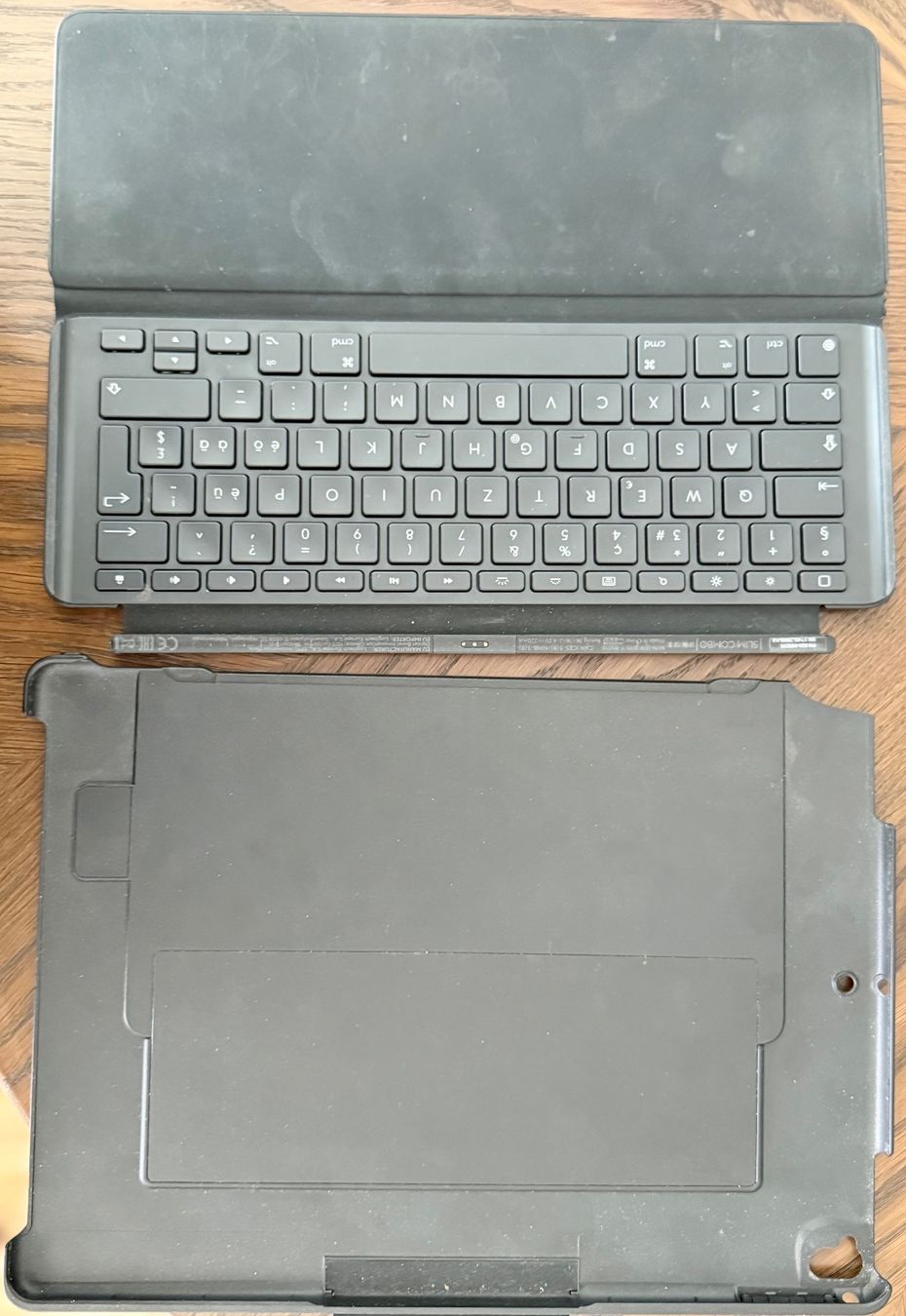 Tastaturen: Logitech Slim Combo - iPad Pro 12.9" – Gebraucht aus Rütihof von Rockinpet1 2