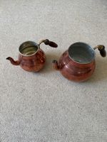 2 antike Kupferkännchen ,Vintage mit Holzgriff