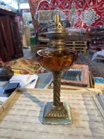 Alter Öl Lampe mit Braunen Glas schön dekorativ