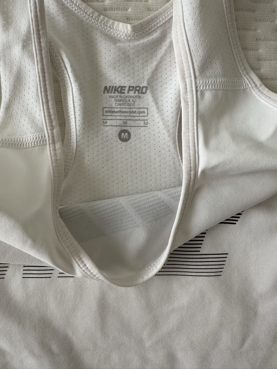 Nike Top: Weisses Nike Sport Top Gr. M – Nuovo (secondo la descrizione) da Glattbrugg venduto da SMusic98 2