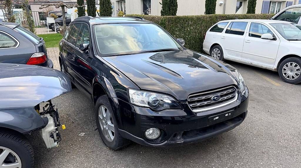 Subaru Autos: Subaru Outback 2.5 4x4 – Gebraucht aus Bonaduz von A13_Automobile 2