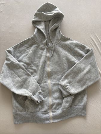 Damen Hoodie grau Schmetterlingsprint Grösse  S guter Zustan