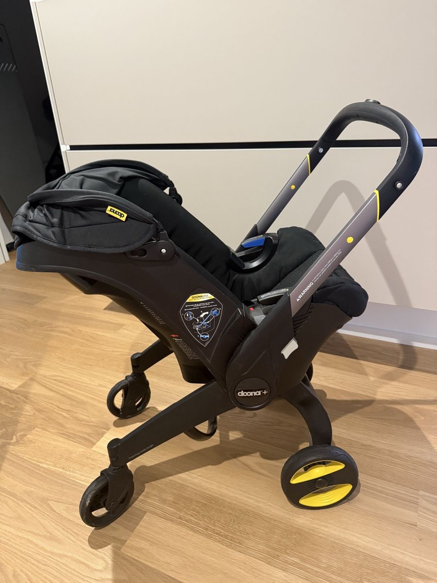 Doona Carrozzine: Doona Plus Kindersitz mit Isofix Basis schwarz gebraucht – Nuovo (secondo la descrizione) da Sax venduto da FreakMara