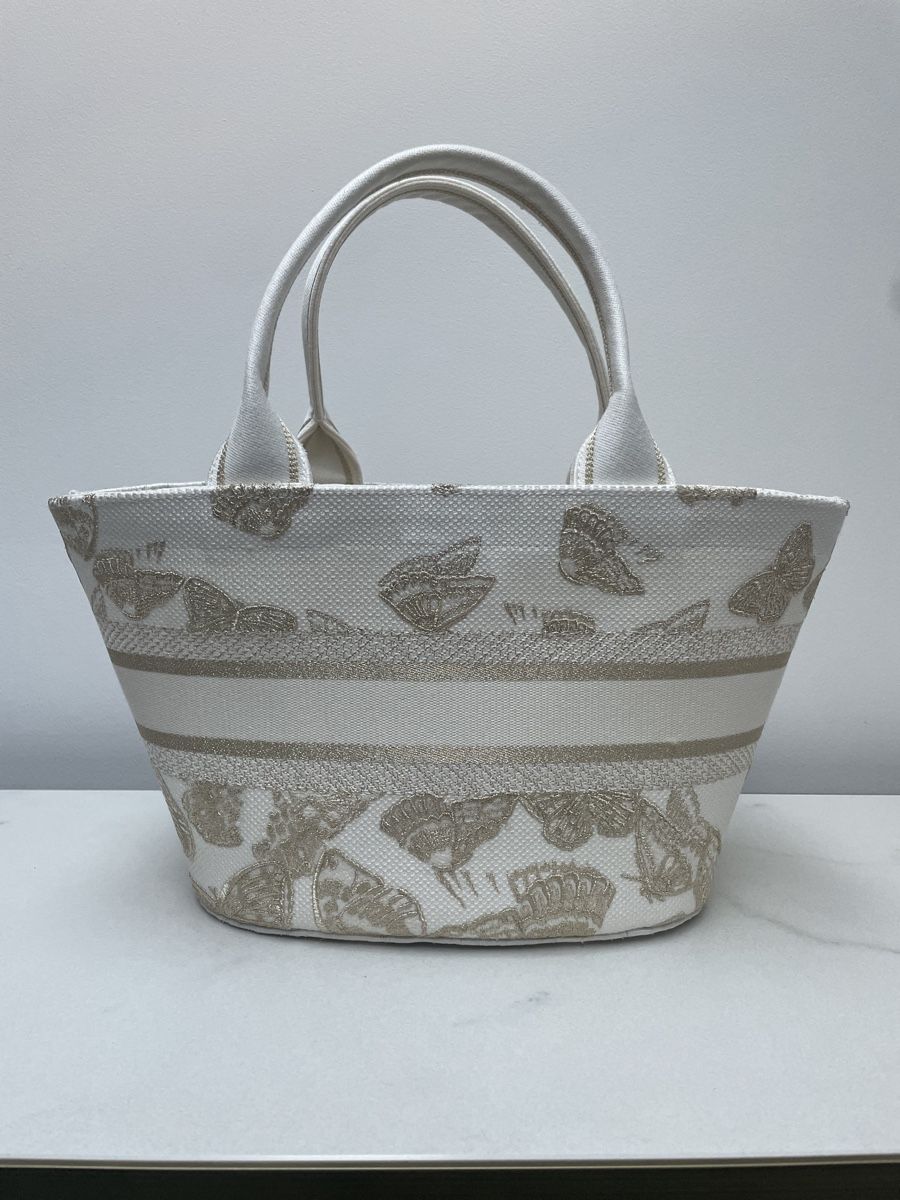 Dior Borse da donna: NEW Christian Dior Hat Basket Bag – Nuovo e nell'imballaggio originale da Vacallo venduto da kellyyy 1
