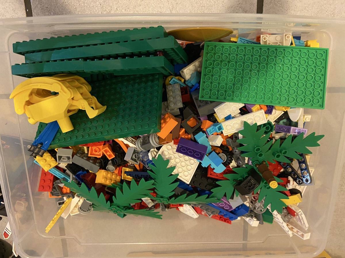 Lego Giocattoli: LEGO - Allerlei Überraschungsbox – Usato da Bronschhofen venduto da Moni123 1