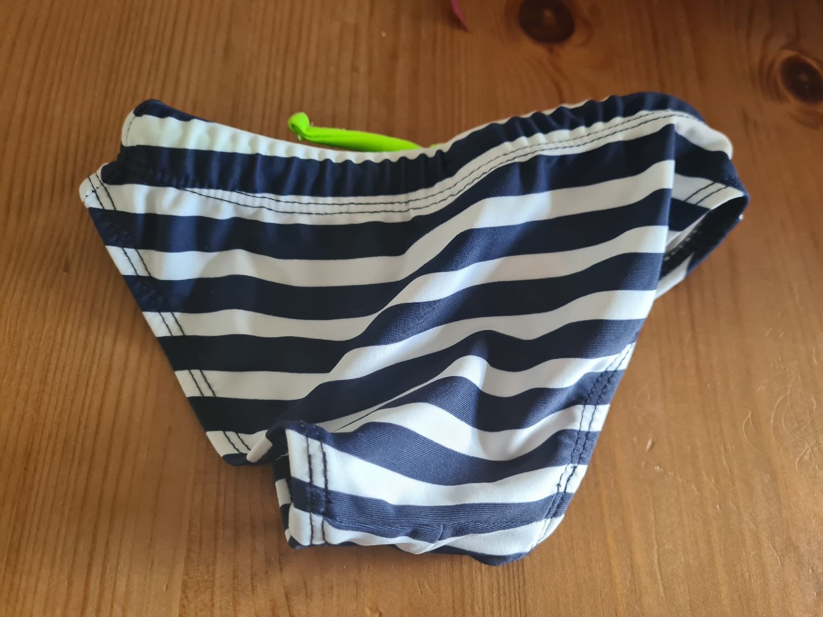 Caleçons de bain: Badehose gestreift Grösse 86 – D'occasion à Horw par Mirii91 1