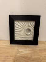 Glasbild Sonne quadratisch schwarzer Rahmen 18x18 cm