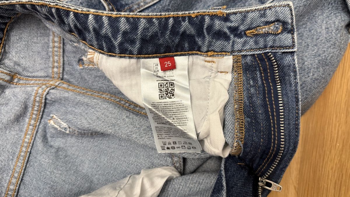Guess Jeans: Jeans Guess Gr. 25. Neu – Nuovo (secondo la descrizione) da Wallisellen venduto da S_lb 3