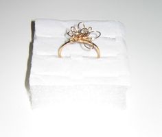 Ring goldarbig, Motiv filigrane Blume, U53