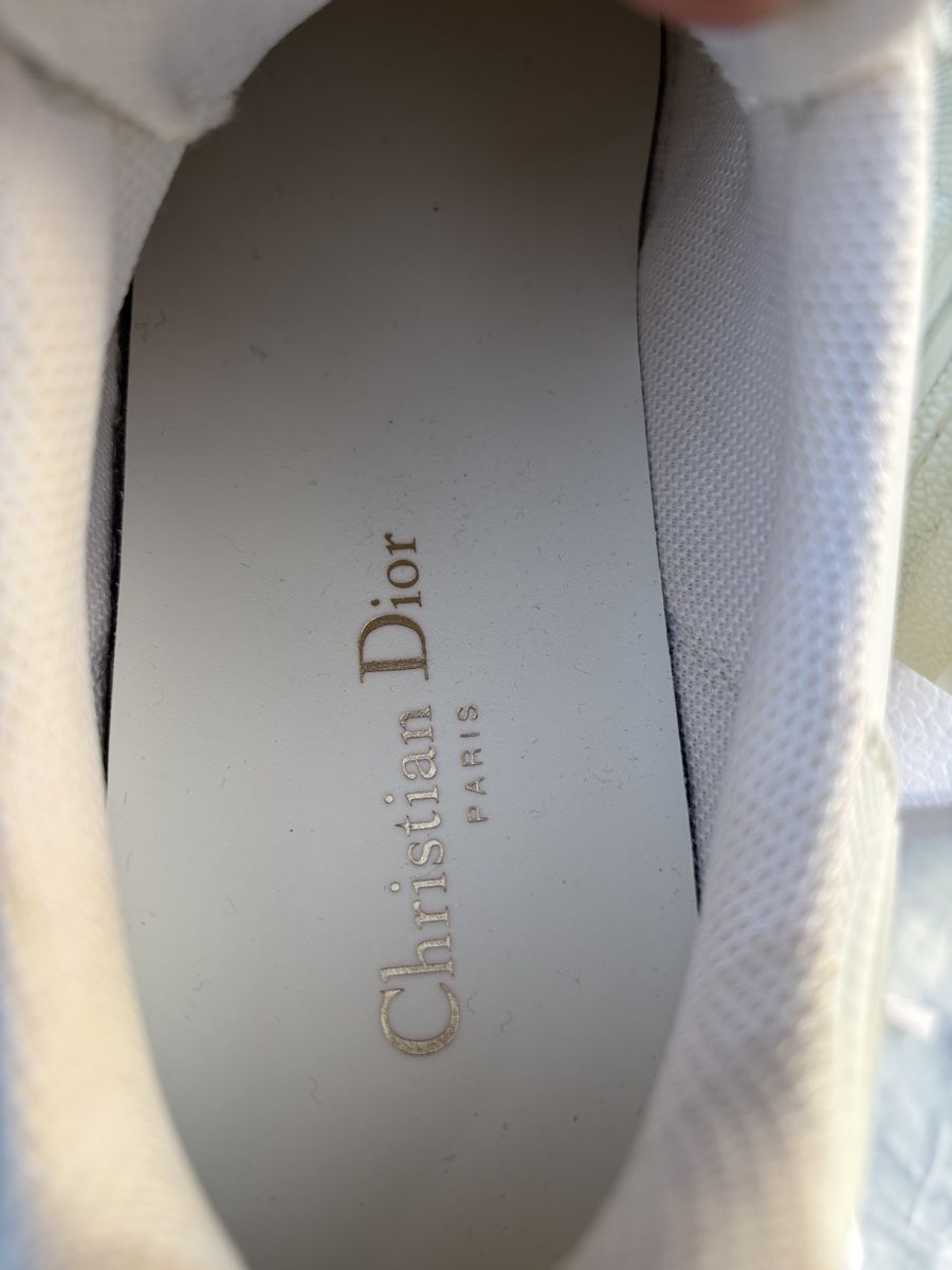 Dior Chaussures femmes: Dior Sneaker ID Weiss Leder Grösse 39,5  – D'occasion à Oberwil BL par daniellea_k 6