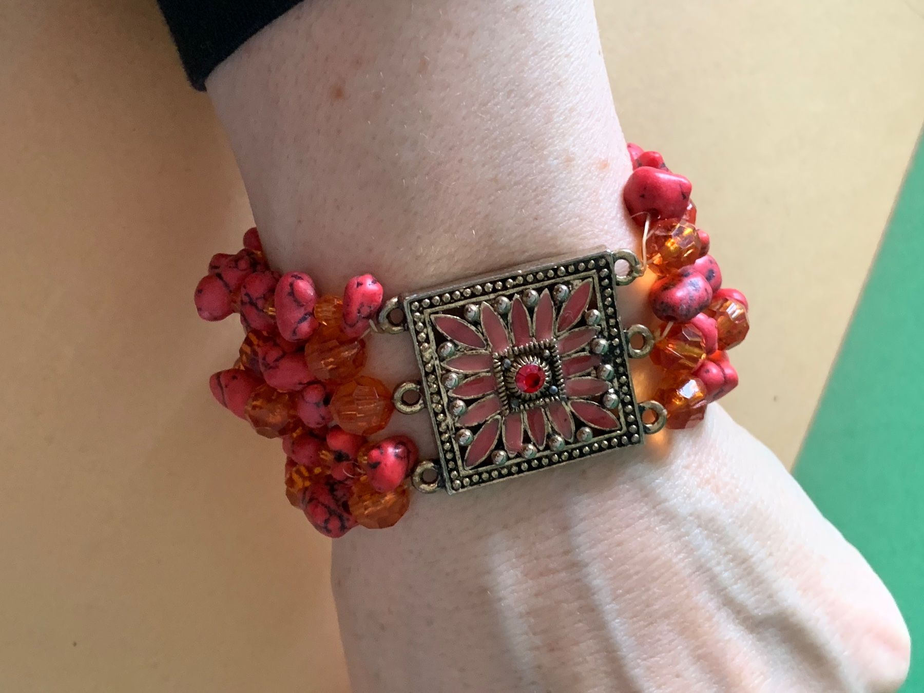 Bracciali & Braccialetti: Armband rot Sommer – Usato da Dittingen venduto da Bijoubelle 1