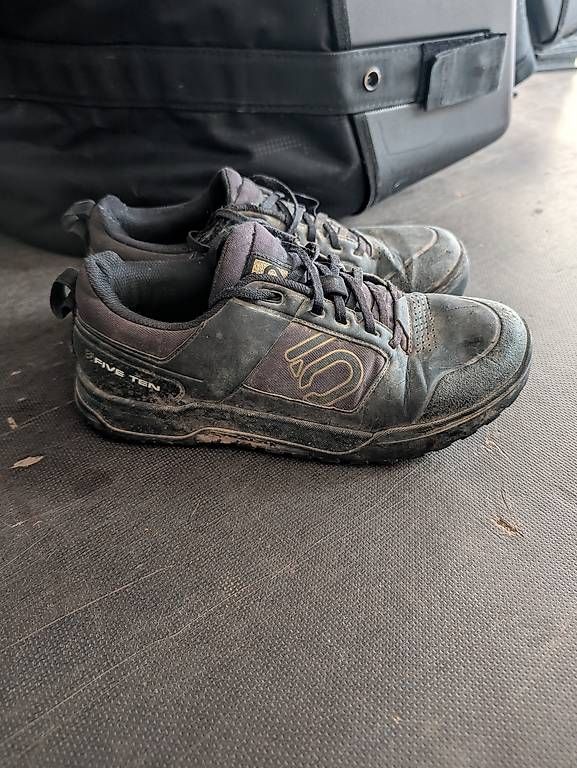 Five Ten Chaussures hommes: Adidas Five Ten  Impact Pro Bikeschuhe 42.5 – D'occasion à Erstfeld par up.