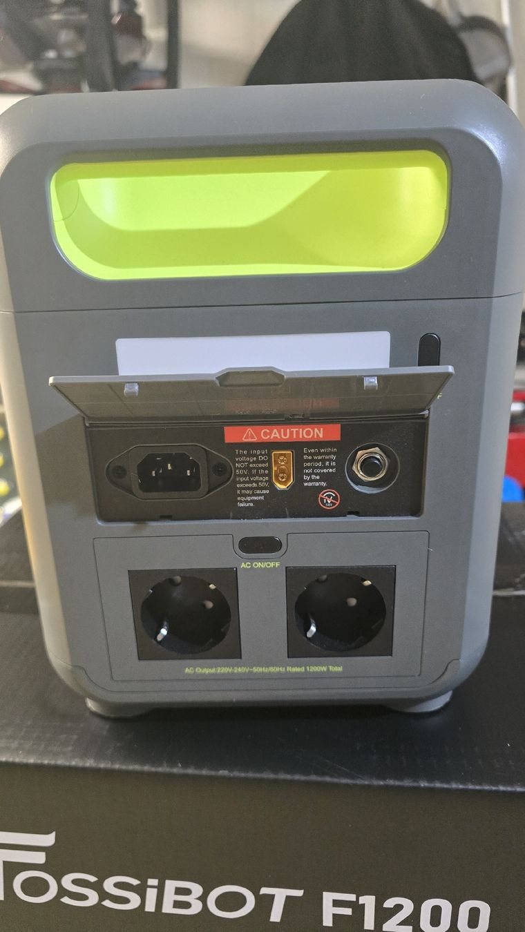 Akkus: Fossibot Powerstation 230 Volt – Neu (gemäss Beschreibung) aus Wattwil von Adrianb1966 1