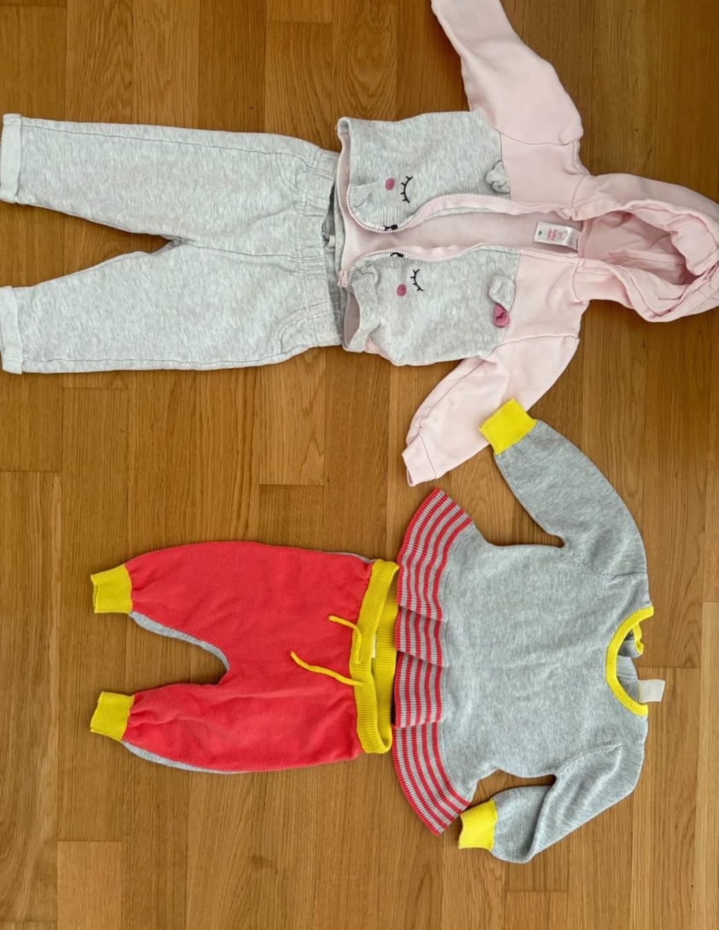 Lotti & Set di vestiti: Mädchenkleider gr 80 / 92 / 98 – Usato da Birmensdorf ZH venduto da mea_9d7c