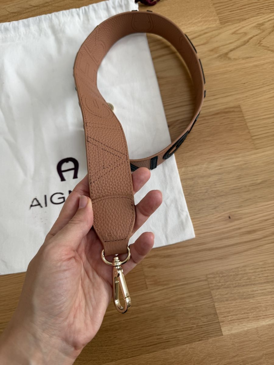 Aigner Altro in  Abbigliamento & Accessori: Aigner Schulterriemen/ Strap 100 cm – Nuovo (secondo la descrizione) da Zürich venduto da val_5xpm 3