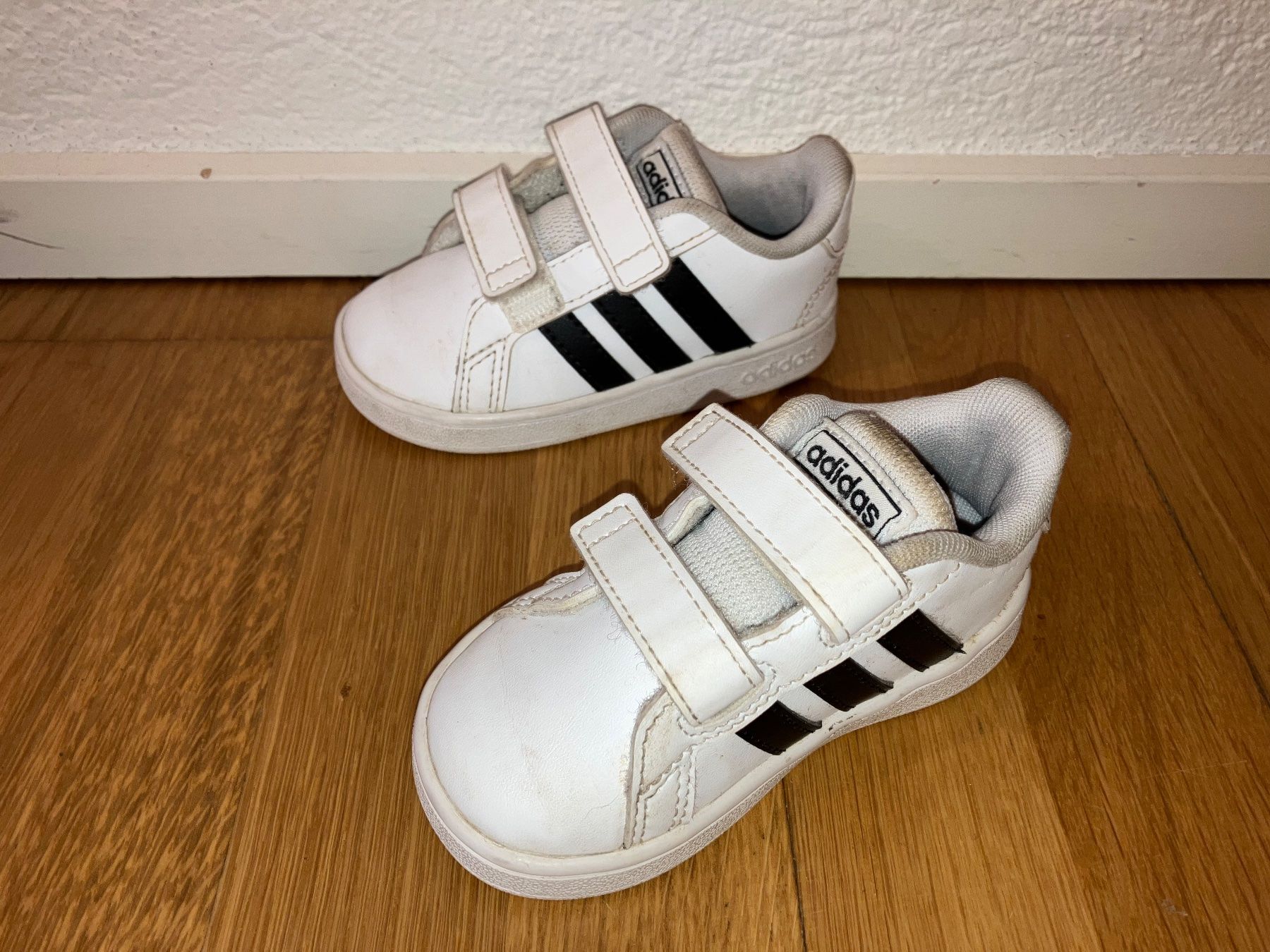 Adidas Scarpe per ragazzi: Kinderschuhen Adidas, Grösse 21 – Usato da Zürich venduto da Dudu2020 3