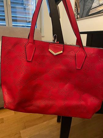 Rote Damen Tasche