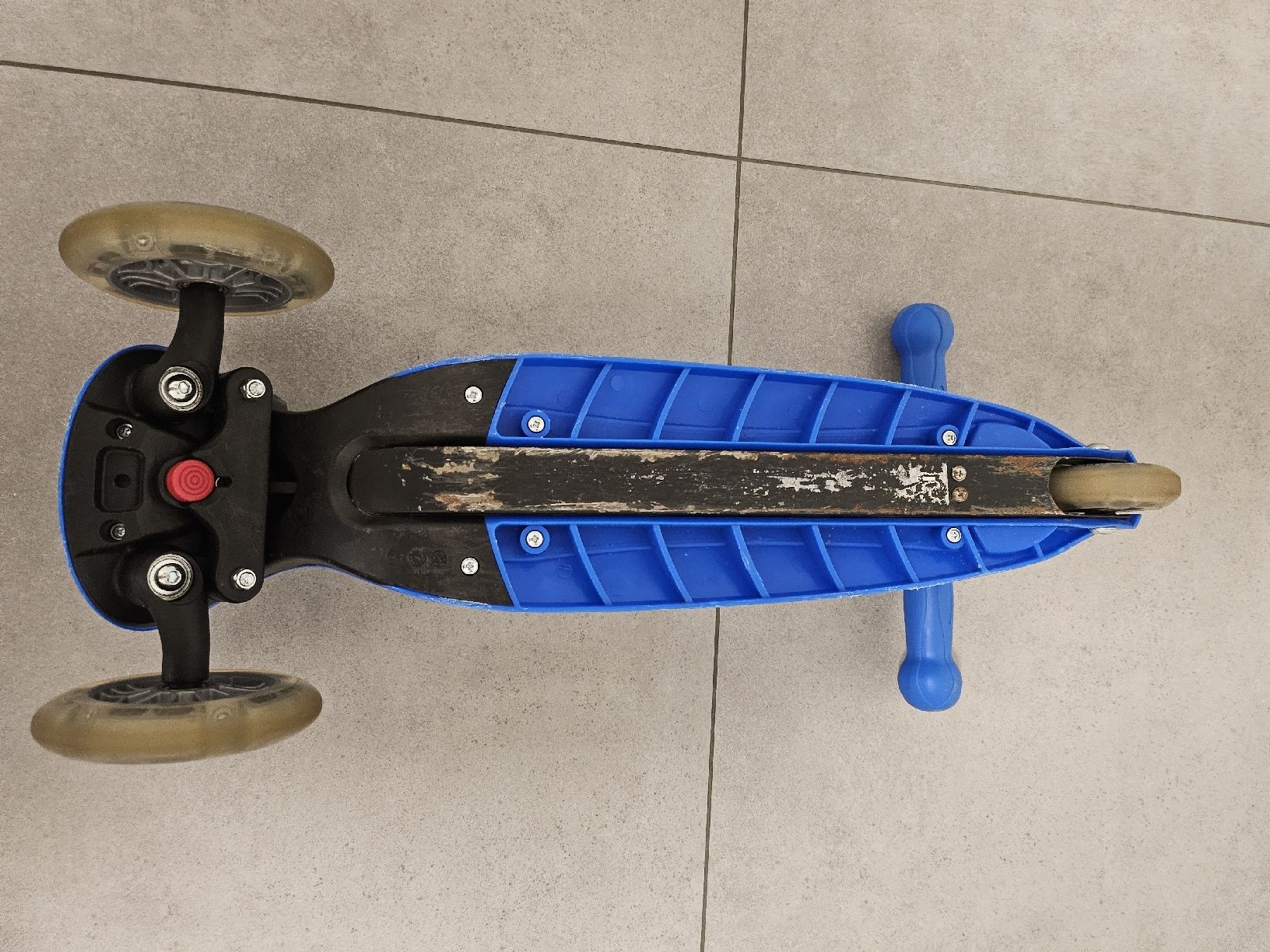 Globber Kickboard: Globber Scooter Junior mit Leuchtrollen – Usato da Baar venduto da Naedels-Kreationen 5