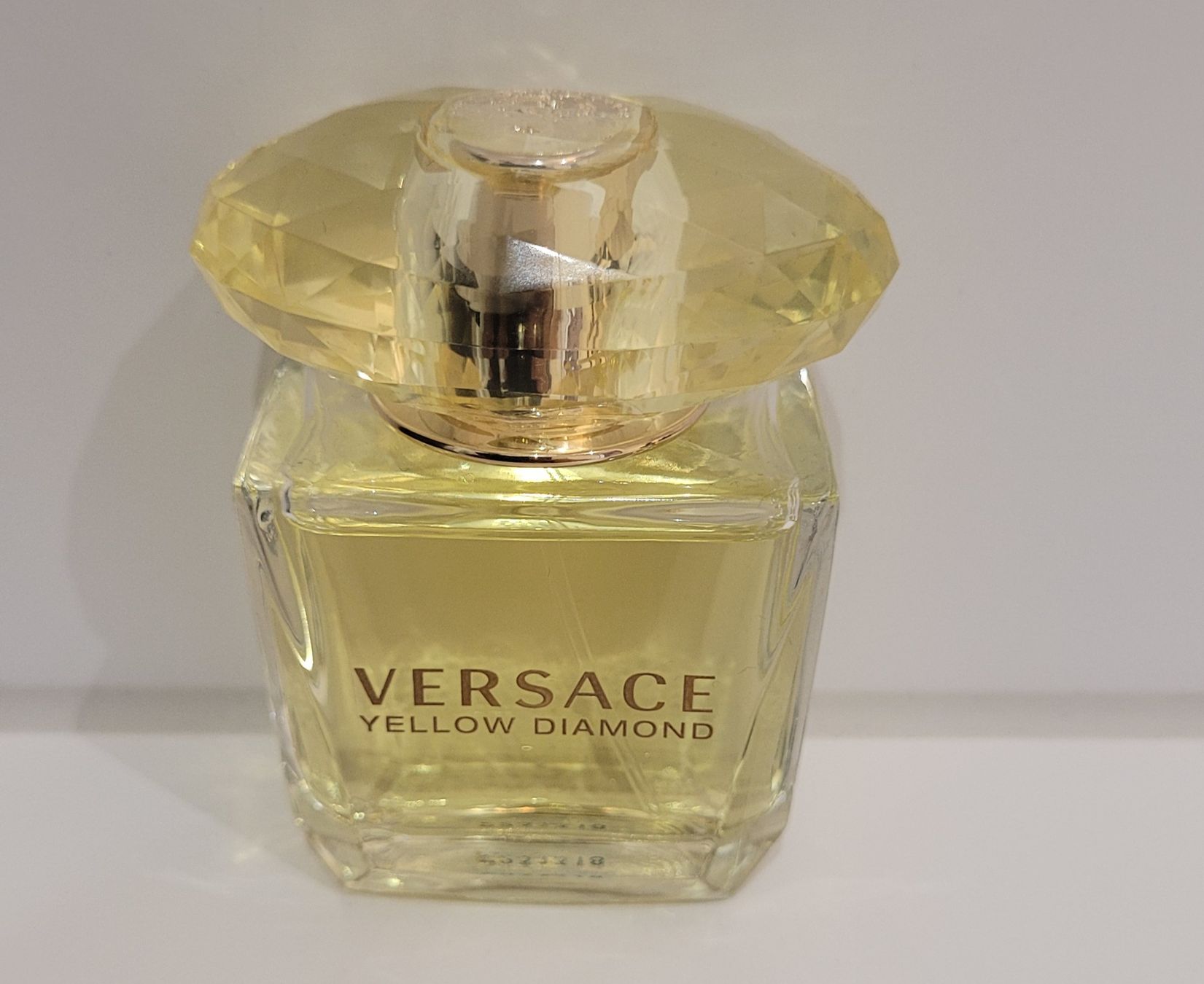 Versace Profumi & Eau de Toilette: Parfum Versace Yellow Diamond – Usato da Tägertschi venduto da 9__Saeru__9