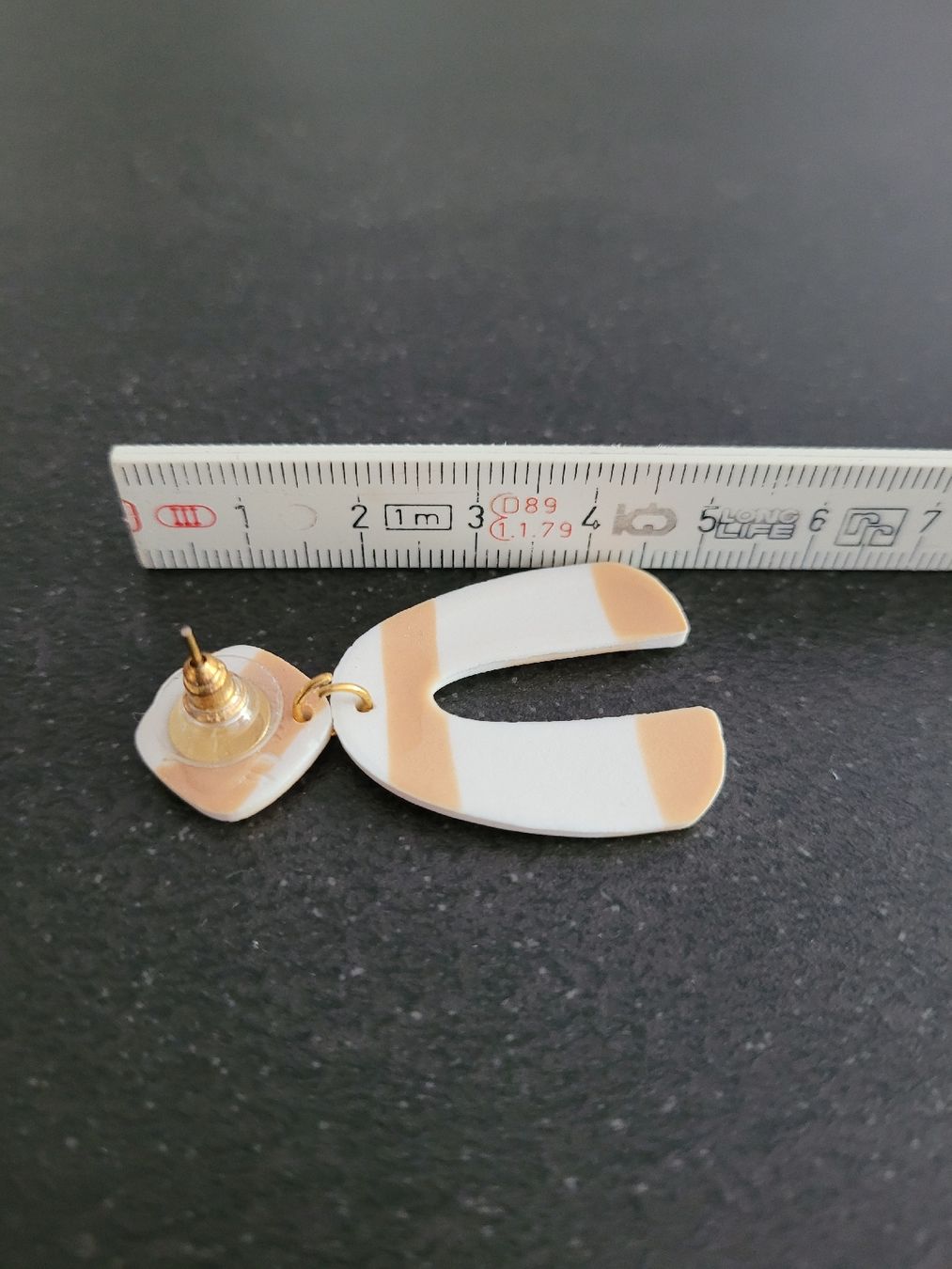 Ohrringe & -stecker: Ohrringe Bogenform gestreift weiss/beige – Gebraucht aus Büren NW von nie_k6382 3