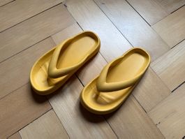 Flip Flops Sandalen gelb (neu) 38-39