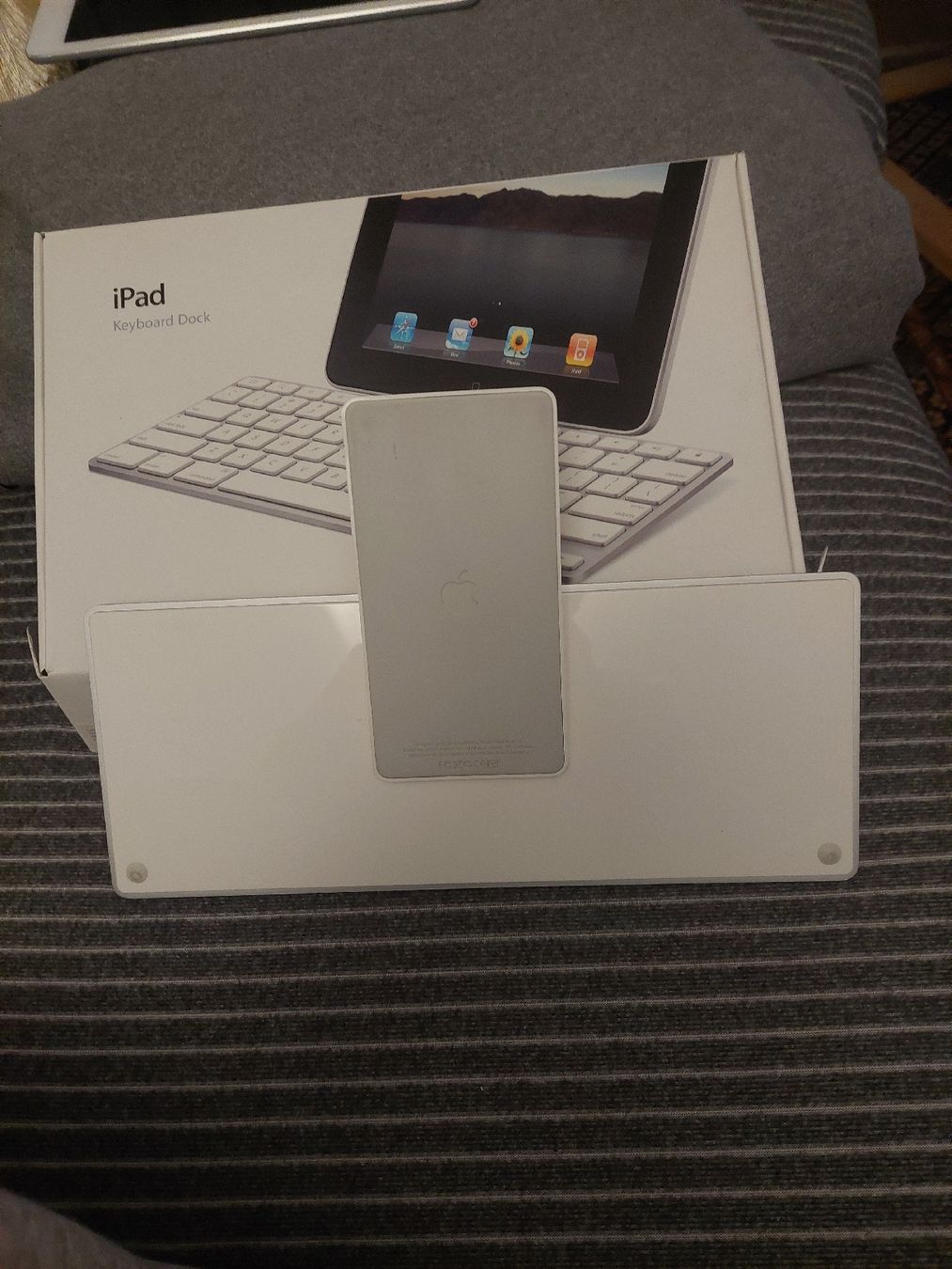 Apple Tastiere: Apple iPad Keyboard Dock - Neuwertig – Nuovo e nell'imballaggio originale da Luzern venduto da M.Ai 3
