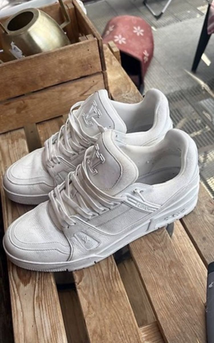 Scarpe da uomo: scarpe LV sneakers – Nuovo (secondo la descrizione) da Mesocco venduto da chr_9plc
