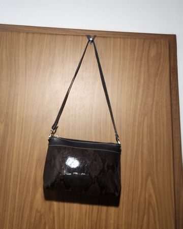 Sac à main Ofelia T cuir aspect serpent marron noir