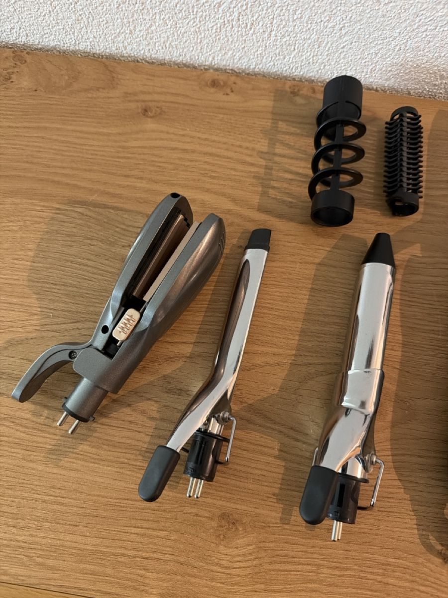 Piastre & Arricciacapelli: Lockenstab mit Zubehör  – Usato da Grosswangen venduto da winkelfeld 1