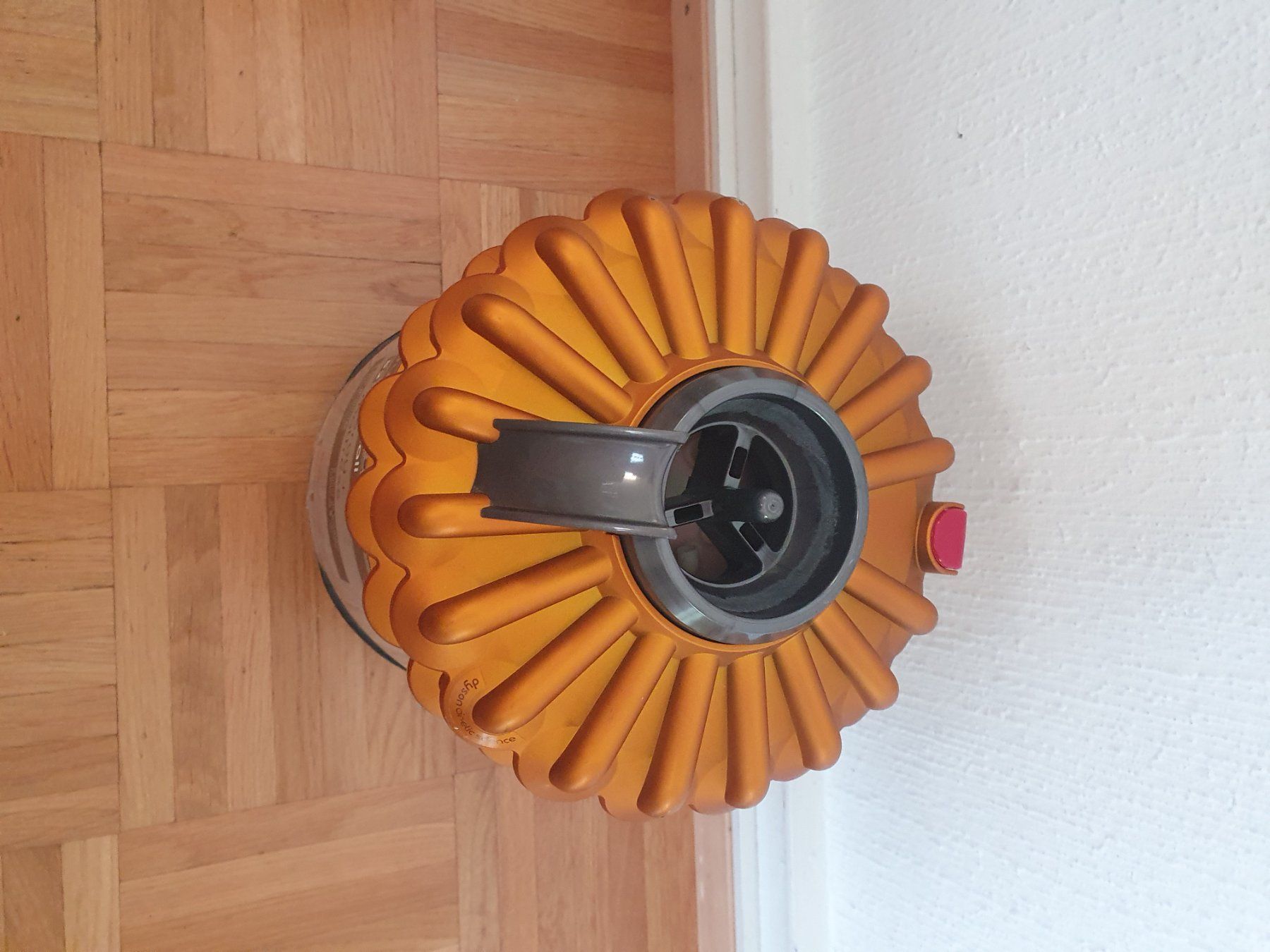 Dyson Aspirapolveri & Accessori: Cyclone DC52 d'occasion – Usato da Prilly venduto da RoDyRe 1
