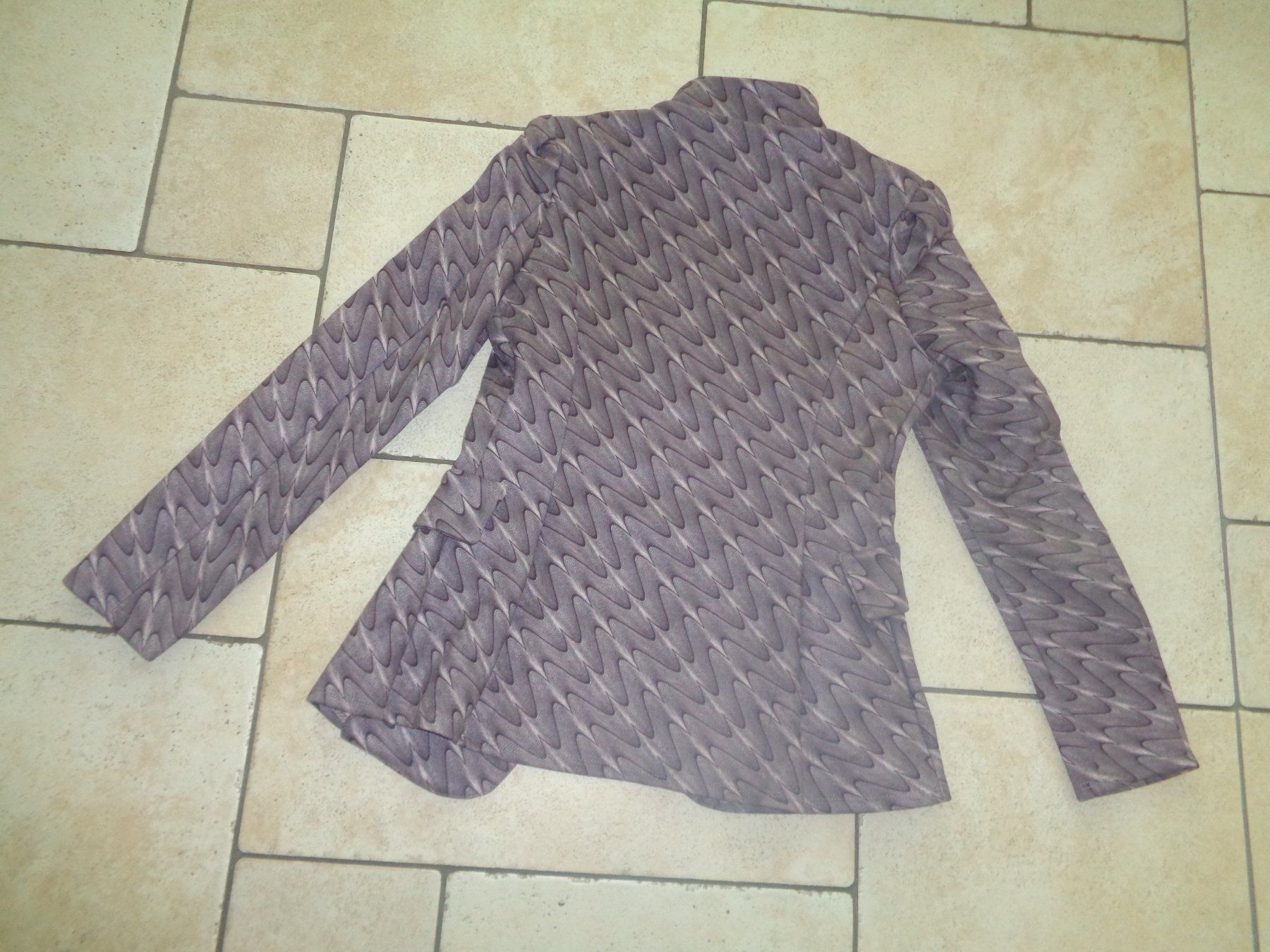 Giacche: Blazer Voyelles  Grösse S – Usato da Kreuzlingen venduto da Robi-2003 4