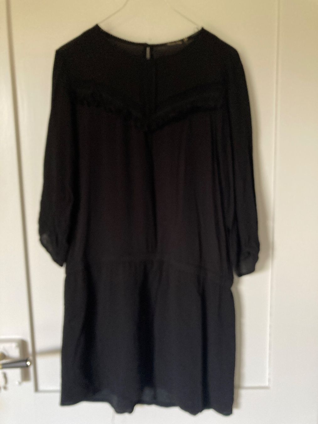 Massimo Dutti Vestiti: Massimo Dutti Kleid schwarz 34 – Usato da Bern venduto da nelke08