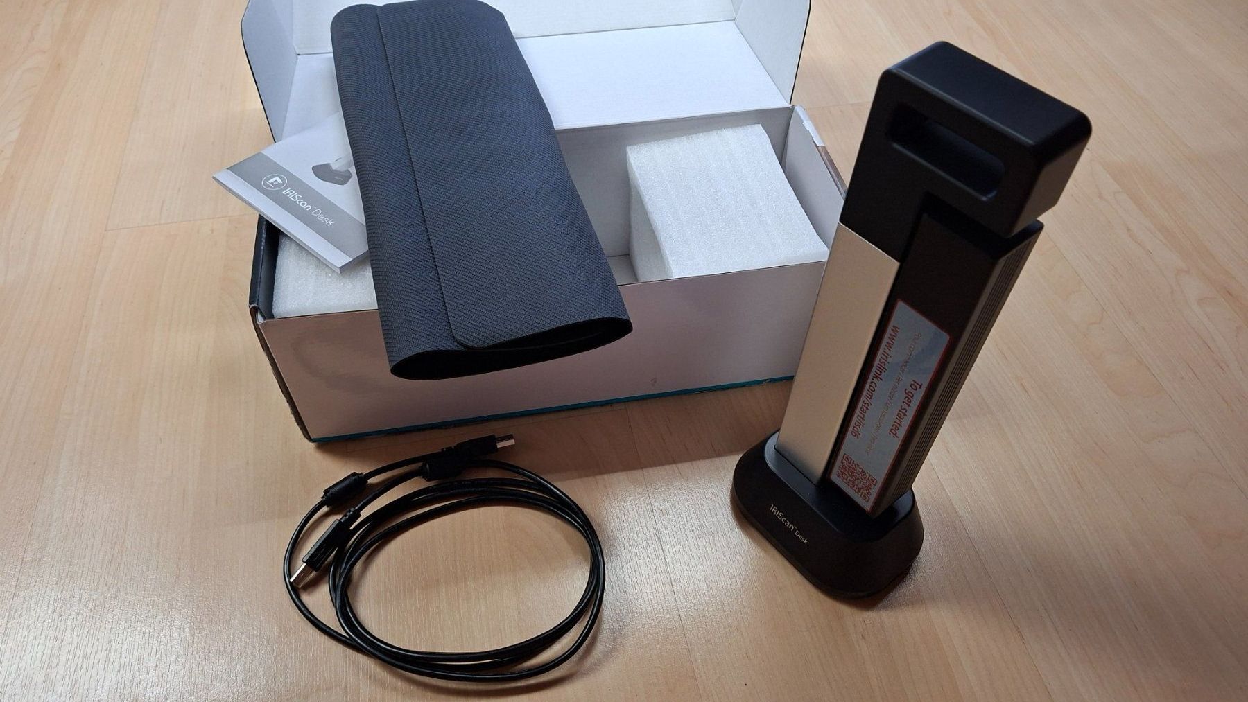 Canon Scanner: Iriscan Desk 6 / Foto-Scanner – Gebraucht aus Goldau von Sarantantan
