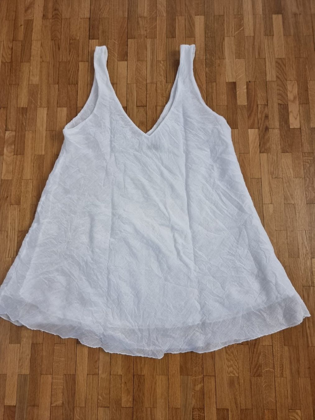 Tops: Top d'été en coton et lin blanc – Gebraucht aus Veyrier von Leilazizou