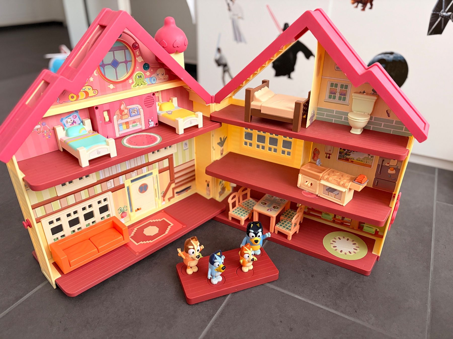 Spielzeuge: Riesiges Bluey Set – Gebraucht aus Löhningen von ascotdirect
