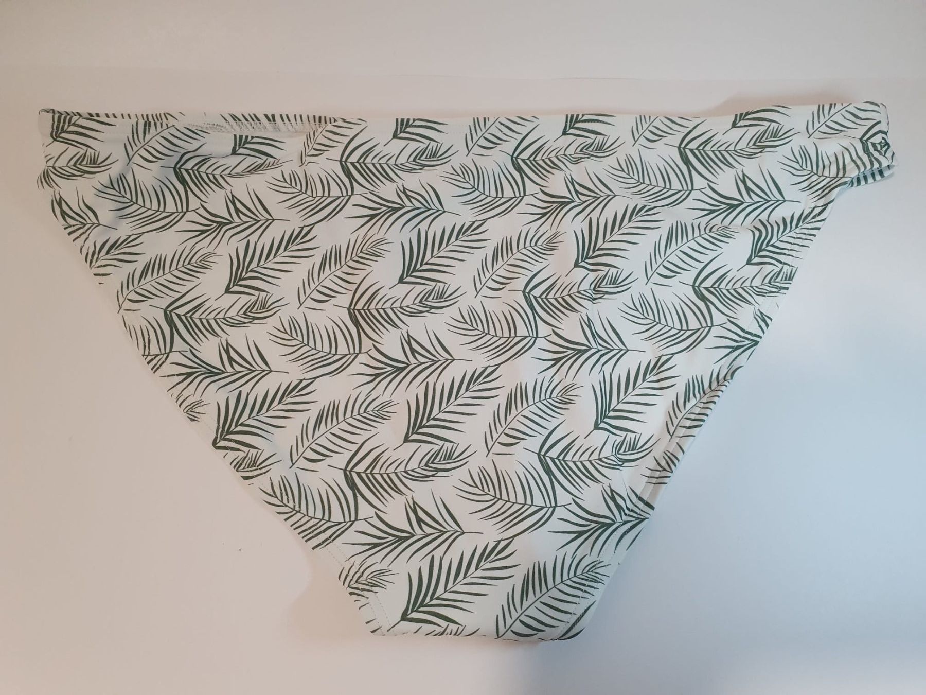 Costumi da bagno & Bikini: Damenbikinihose Extend Größe 46 – Nuovo e nell'imballaggio originale da Genève venduto da Pandinet 1