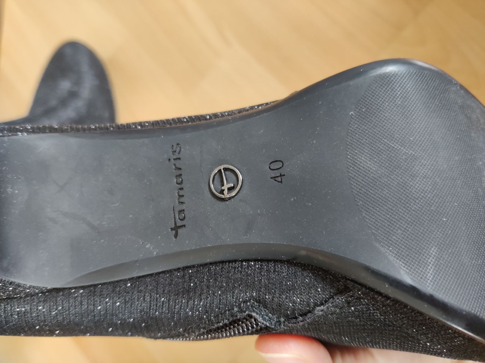 Tamaris Damenschuhe: Tamaris Stiefeletten Glitzer – Gebraucht aus Ilanz von sus_dw7m 1