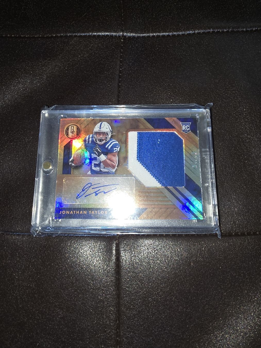 NFL Carte collezionabili: Jonathan Taylor 2020 Gold Standard Rookie Auto Colts NFL – Nuovo e nell'imballaggio originale da Bronschhofen venduto da dvnb